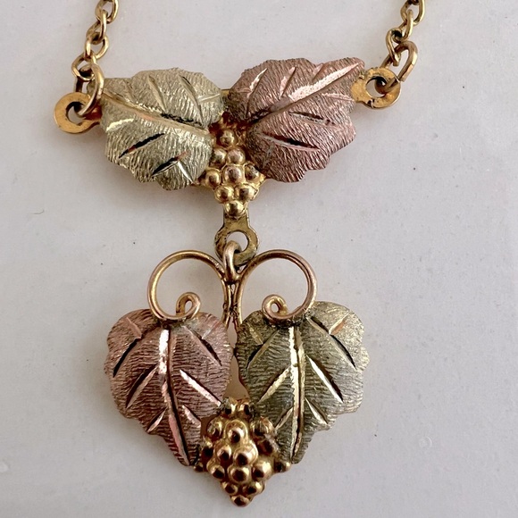Vintage Black Hills Gold Necklace 10k gold with stamp - Picture 1 of 5